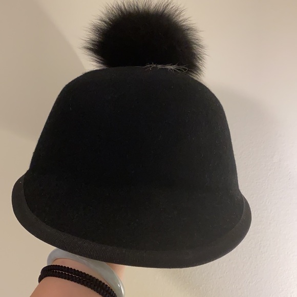 Helene Berman Fox Fur Pom Pom Cap - Picture 2 of 6